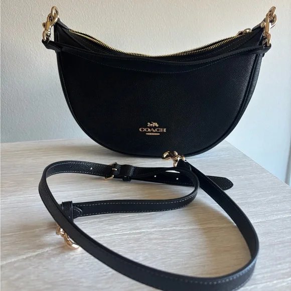 Aria Shoulder Bag - Picture 13 of 15